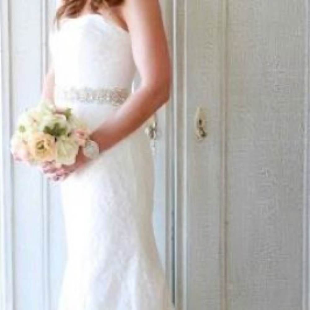 Wedding gown